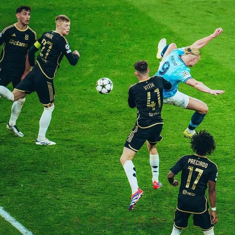 记者:皇马应在西甲尽快确立优势 以便欧冠做调整